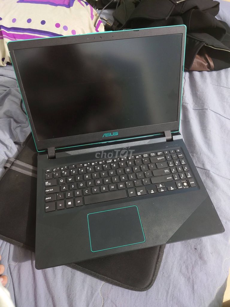 Asus F560U i5 8250U GTX 1050 12GB/1TB Đen. Mua bán Laptop tại Quận 10 Tp Hồ Chí Minh được đăng bởi Hội Đồ Điện Tử hình 1