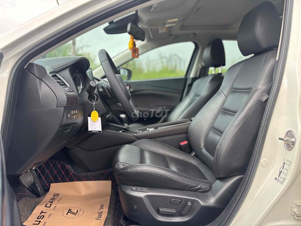 Mazda 6 2019 Mazda 6 2.0L Premium - 26000 km. Mua bán Ô tô tại Quận 8 Tp Hồ Chí Minh được đăng bởi Cửa hàng ô tô cũ TRUST CARS hình 8