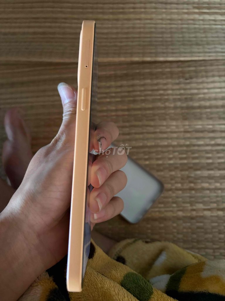 Nubia V80 16GB 128GB Vàng. Mua bán Điện thoại tại Quận Tân Phú Tp Hồ Chí Minh được đăng bởi Khoa Nguyễn hình 1