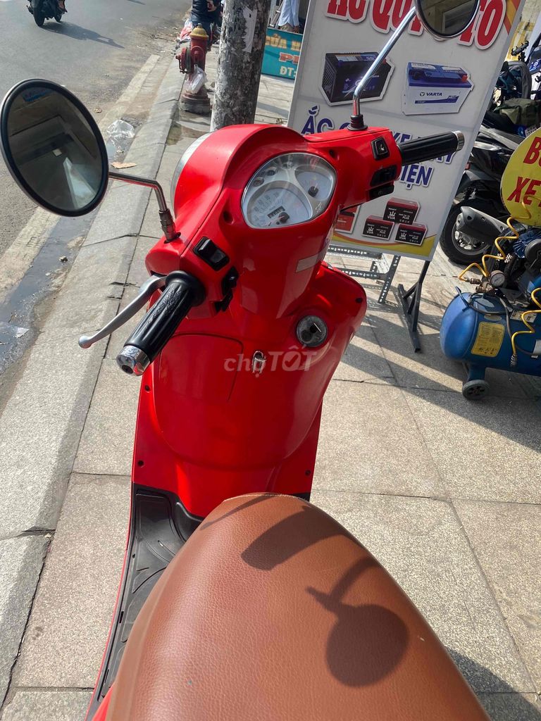 SYM Attila FI 2013 màu Đỏ. Mua bán Xe máy tại Quận Tân Phú Tp Hồ Chí Minh được đăng bởi Cửa hàng xe máy Nam Trang hình 5