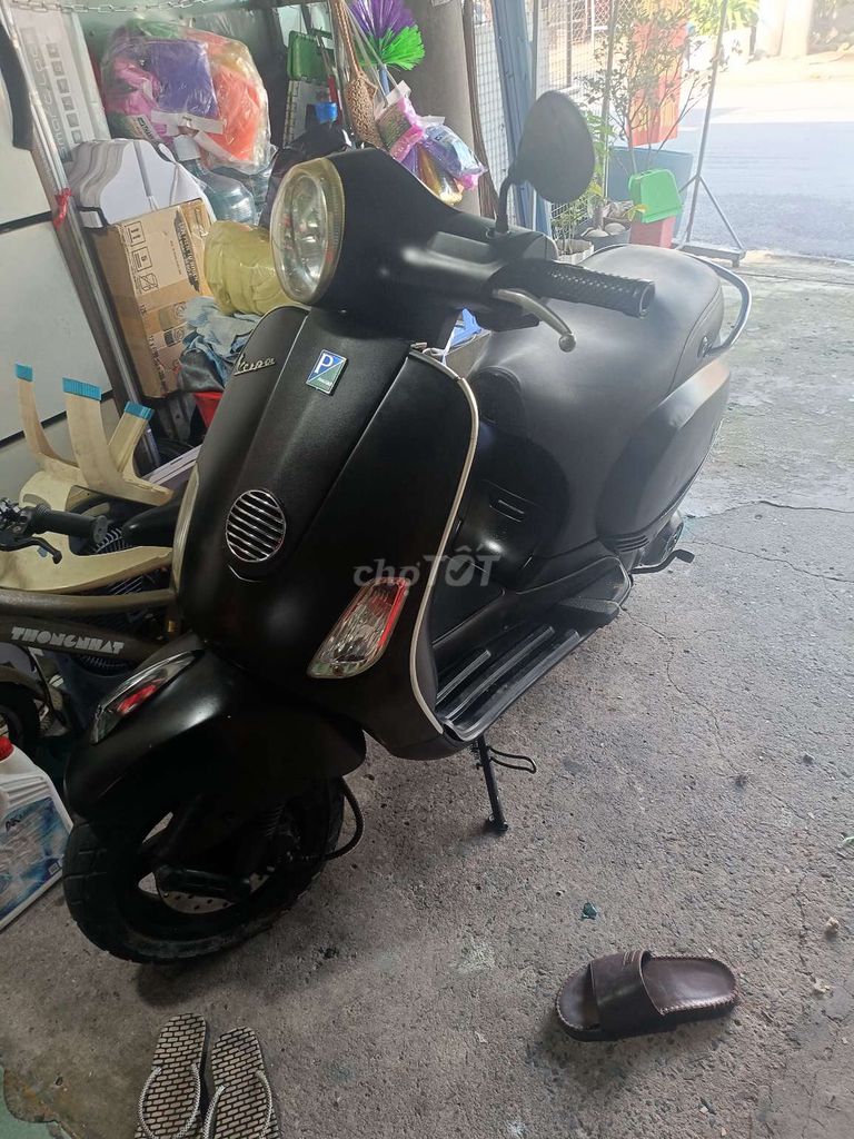 Vespa 2010 xe đẹp máy êm giấy tờ đầy đủ. Mua bán Xe máy tại Quận 12 Tp Hồ Chí Minh được đăng bởi Trái táo xanh hình 1