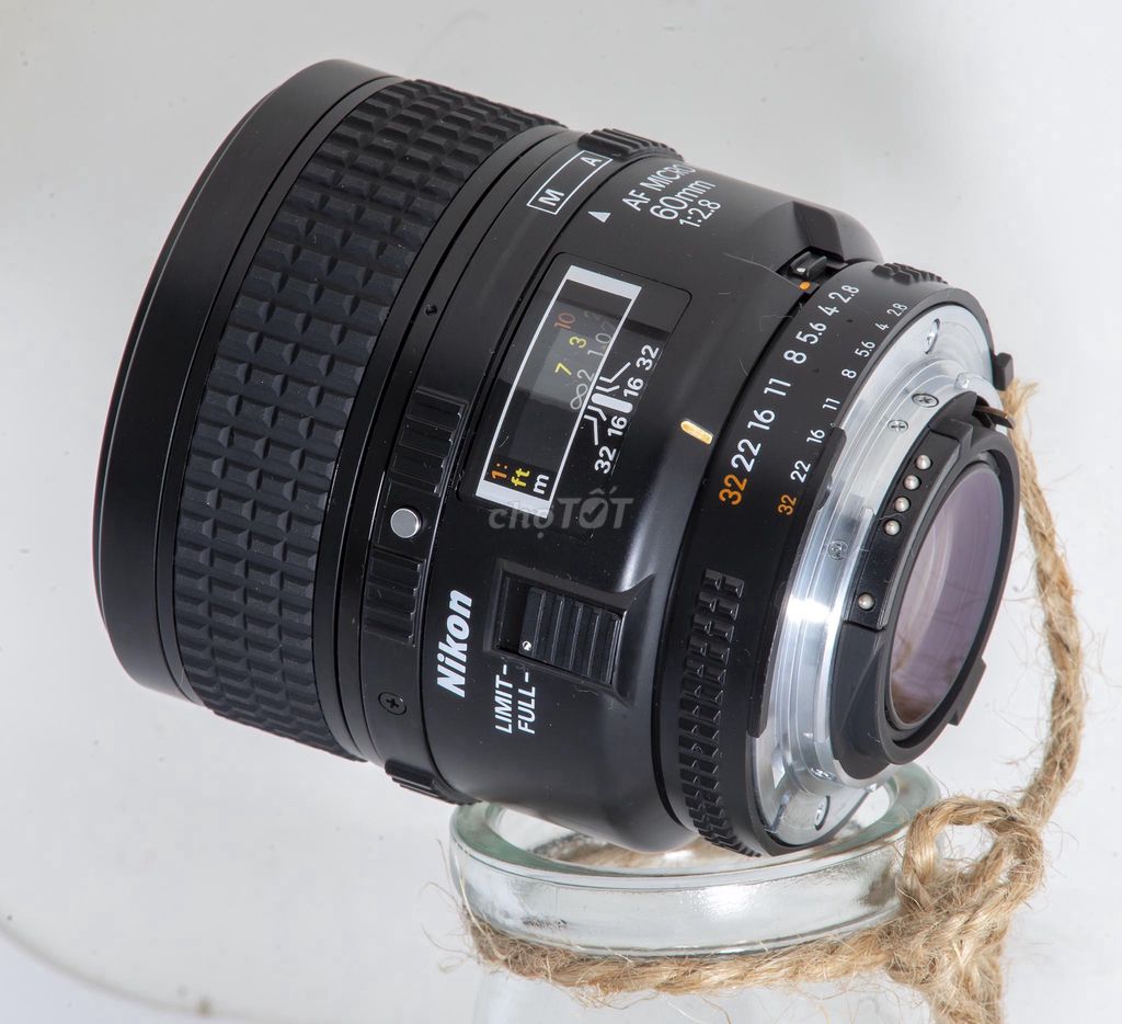 Nikon 60mm macro 1:1 kính tuyệt đẹp thân sưu tầm