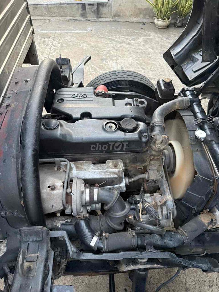 Hyundai HD 65 2002. Mua bán Xe tải, xe ben tại Thành phố Biên Hòa Đồng Nai được đăng bởi nguyen vinh hình 4