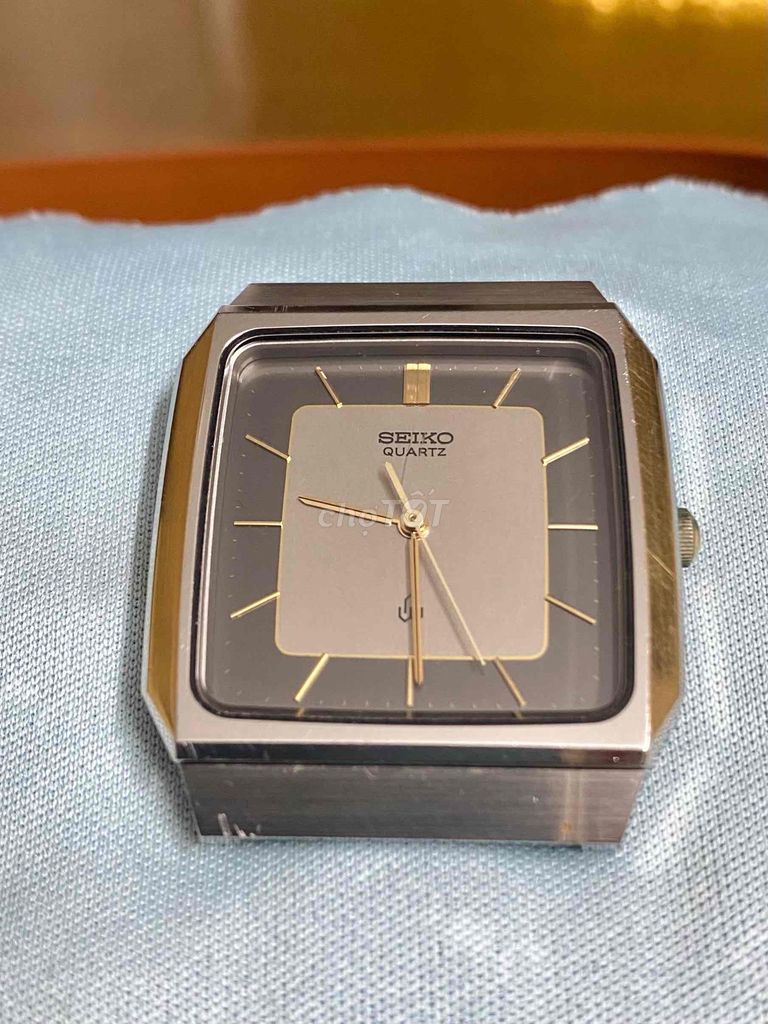 Vintage Seiko Quartz Men 6***0