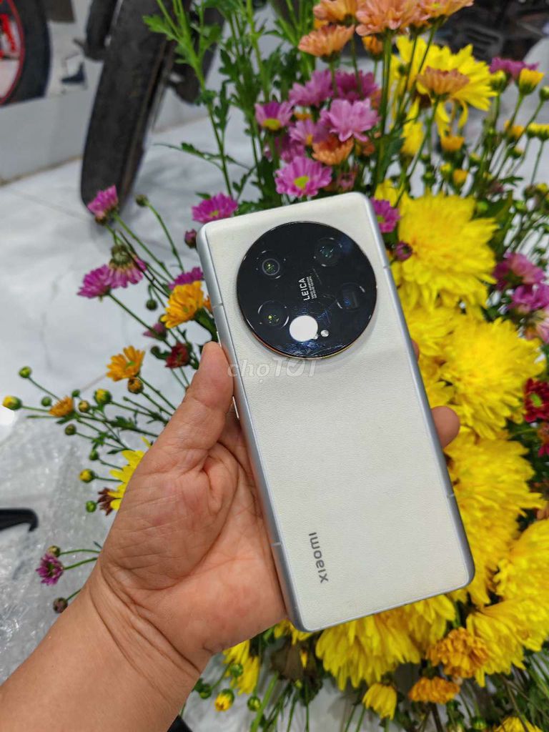 Mi 13 ultra  nd cũ đẹp zin full chức năng. Mua bán Điện thoại tại Quận Gò Vấp Tp Hồ Chí Minh được đăng bởi Vy Vy hình 1