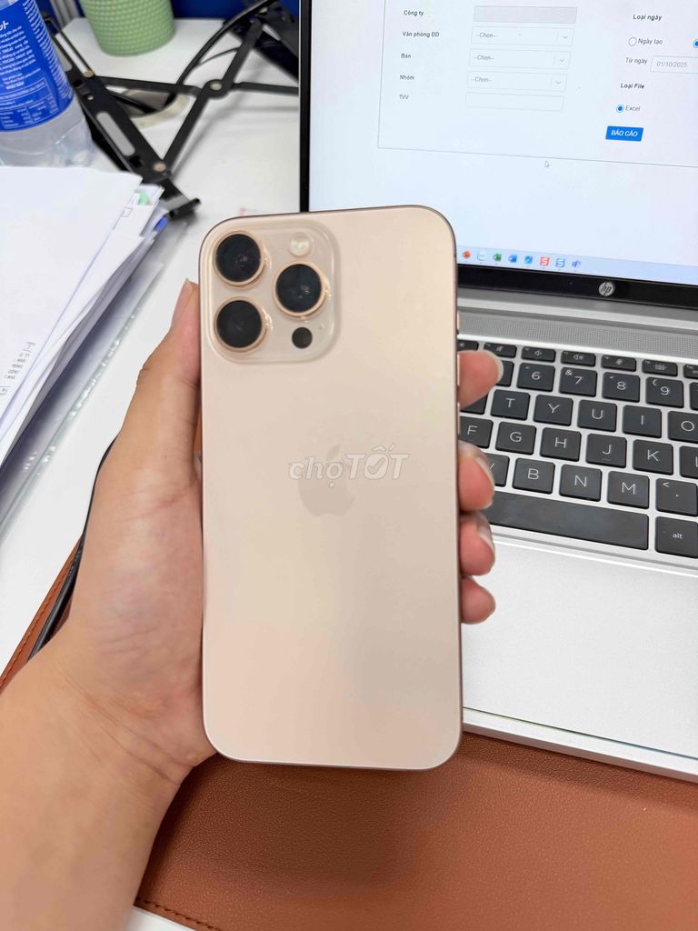 iPhone 16 Pro Max VN/A TGDD 256 còn bảo hành. Mua bán Điện thoại tại Thành phố Bà Rịa Bà Rịa - Vũng Tàu được đăng bởi Trần Phúc hình 1