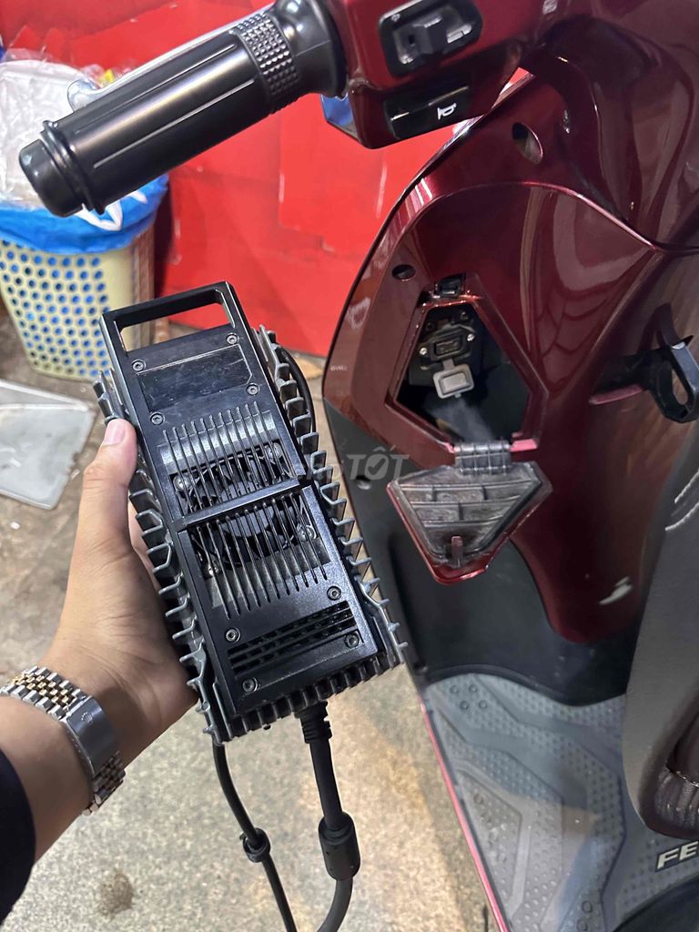 Xe máy điện VinFast Feliz S Đỏ