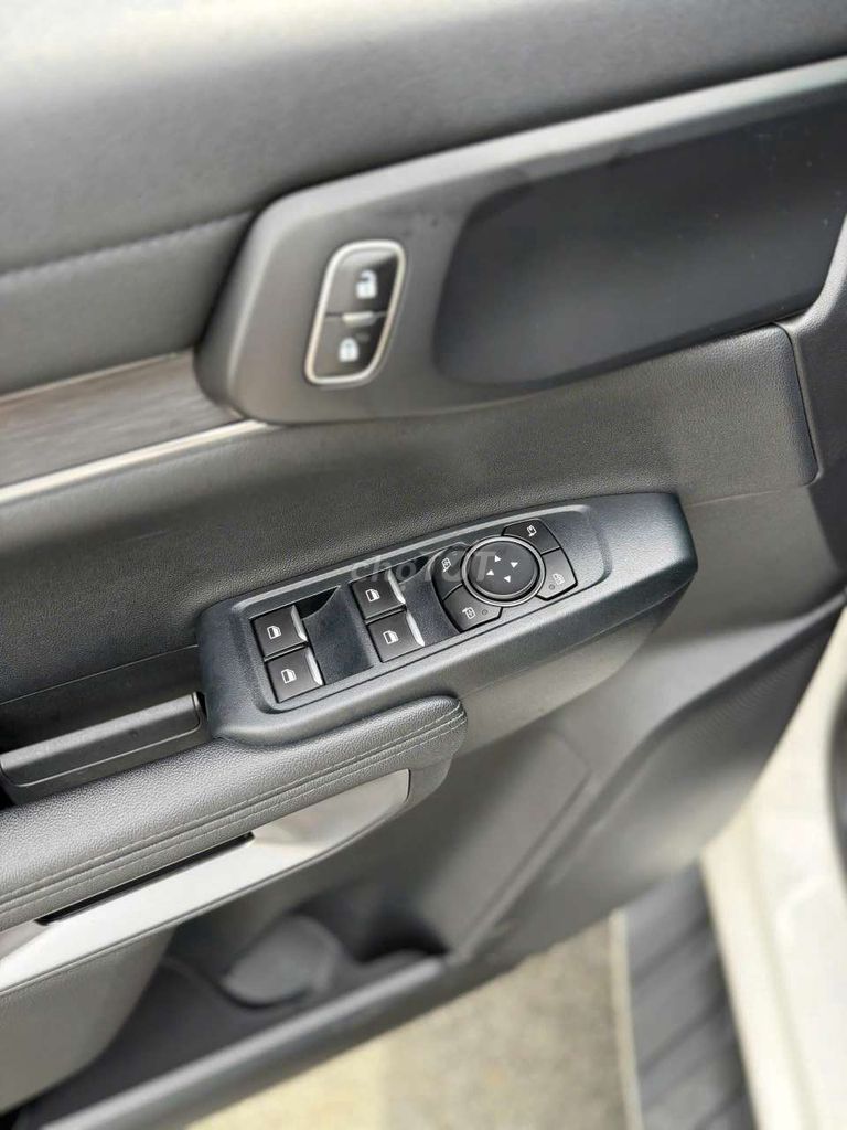 Ford Everest 2023 Titanium 2.0 AT 4x4 - 35000 km. Mua bán Ô tô tại Thành phố Thủ Đức Tp Hồ Chí Minh được đăng bởi VÕ NGỌC HOÀNG hình 15