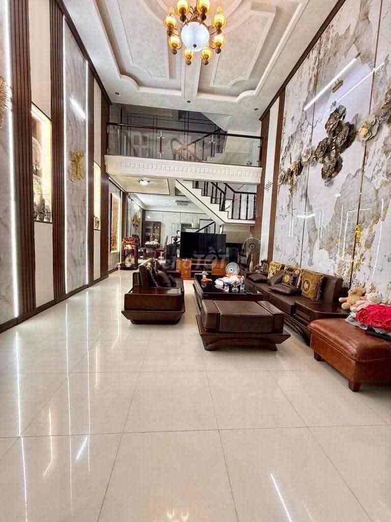 bán nhà gấp 2 tầng dt 101m2  kp chiêu liêu p dĩ an