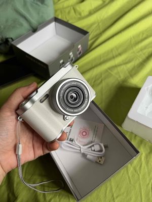 Máy ảnh full box new 100%. Mua bán Máy ảnh, Máy quay tại Quận Cẩm Lệ Đà Nẵng được đăng bởi GEM