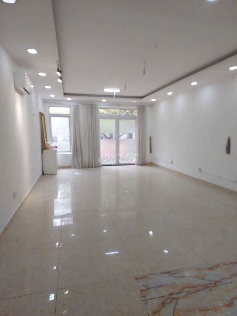 Новый красивый таунхаус Cityland в 7 округе