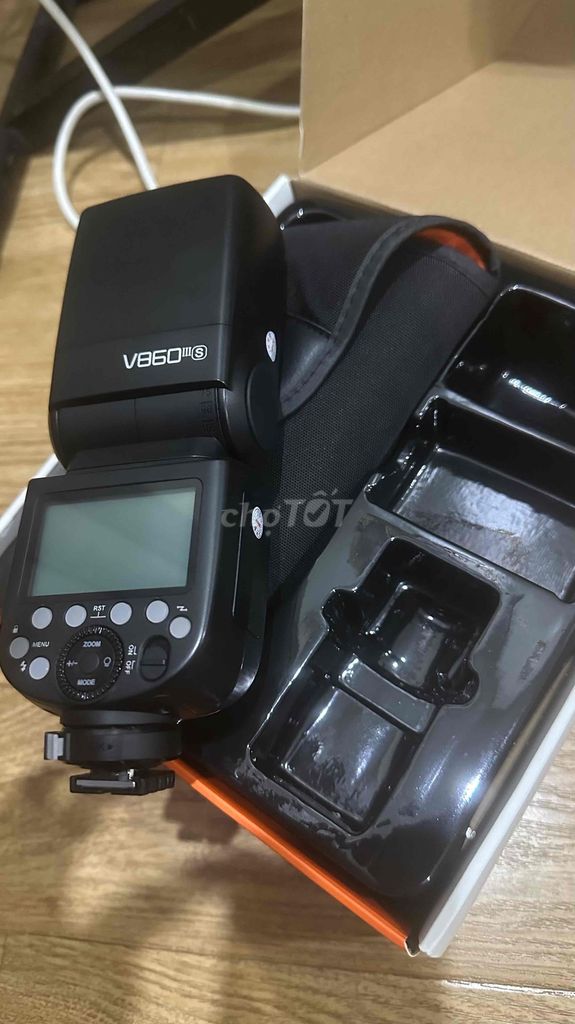 Đèn flash Godox V860III S Đen Đã sử dụng. Mua bán Máy ảnh, Máy quay tại Quận Bắc Từ Liêm Hà Nội được đăng bởi Anh Tú hình 1