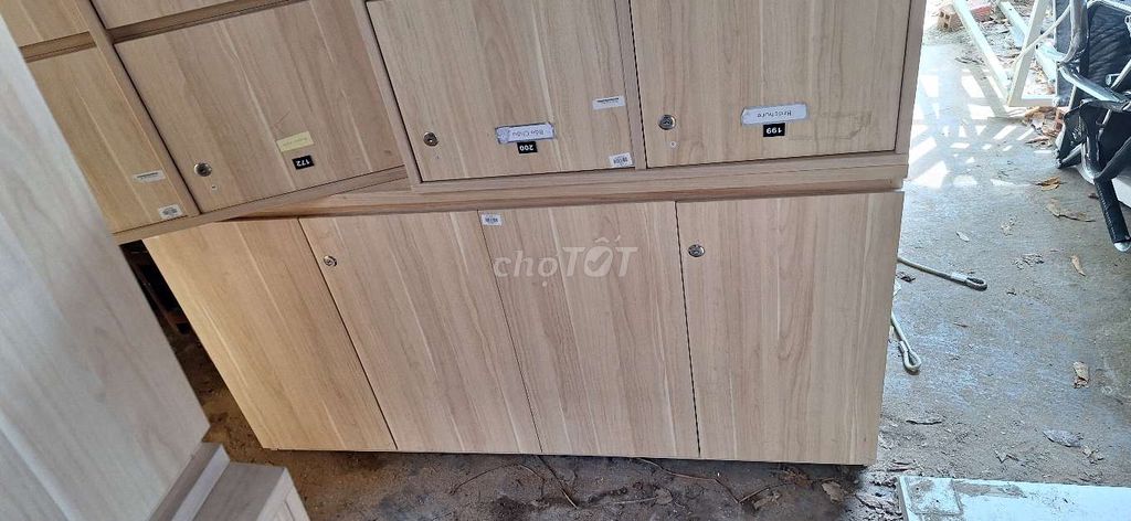 Thanh lý tủ hồ sơ gỗ MDF 4 cánh dành cho văn phòng