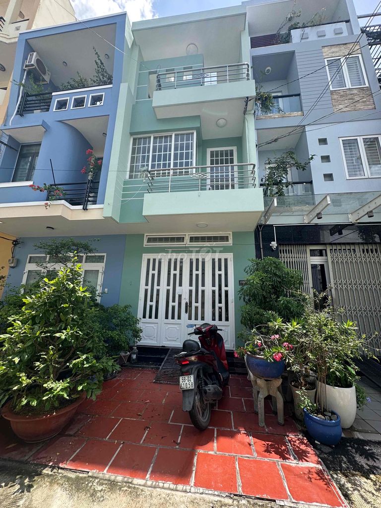 Nhà HXH Đường Trường Chinh , Q. Tân Bình - 4 x 14 m – 17 Triệu
