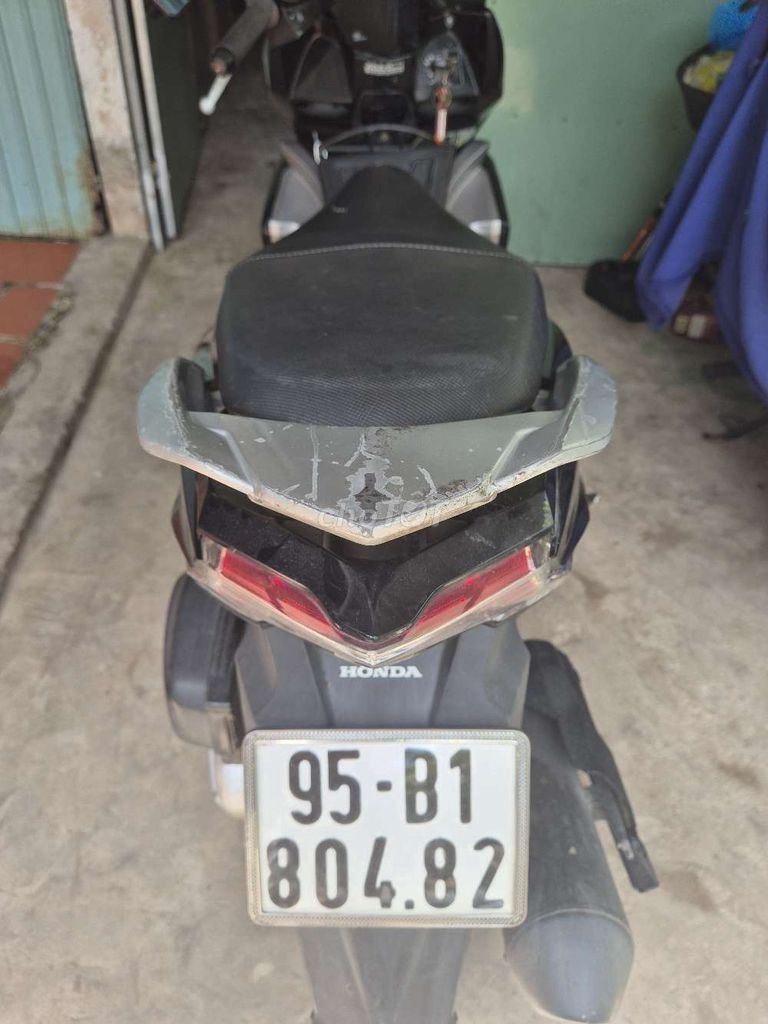 Xe tay ga Honda Air Blade đen bạc. Mua bán Xe máy tại Thành phố Ngã Bảy Hậu Giang được đăng bởi bilion hình 2