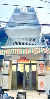 Аренда · 3 комн. · 35 м² · Quận 11, ул. Đường Thái Phiên