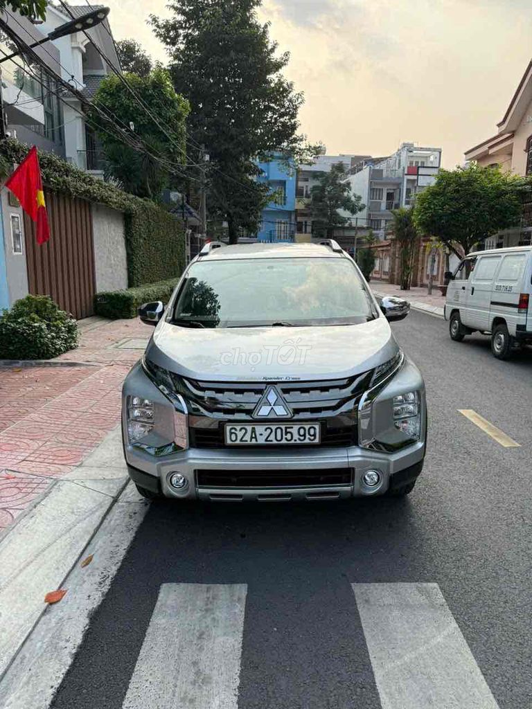 Mitsubishi Xpander Cross 1.5 AT đời cuối 2020