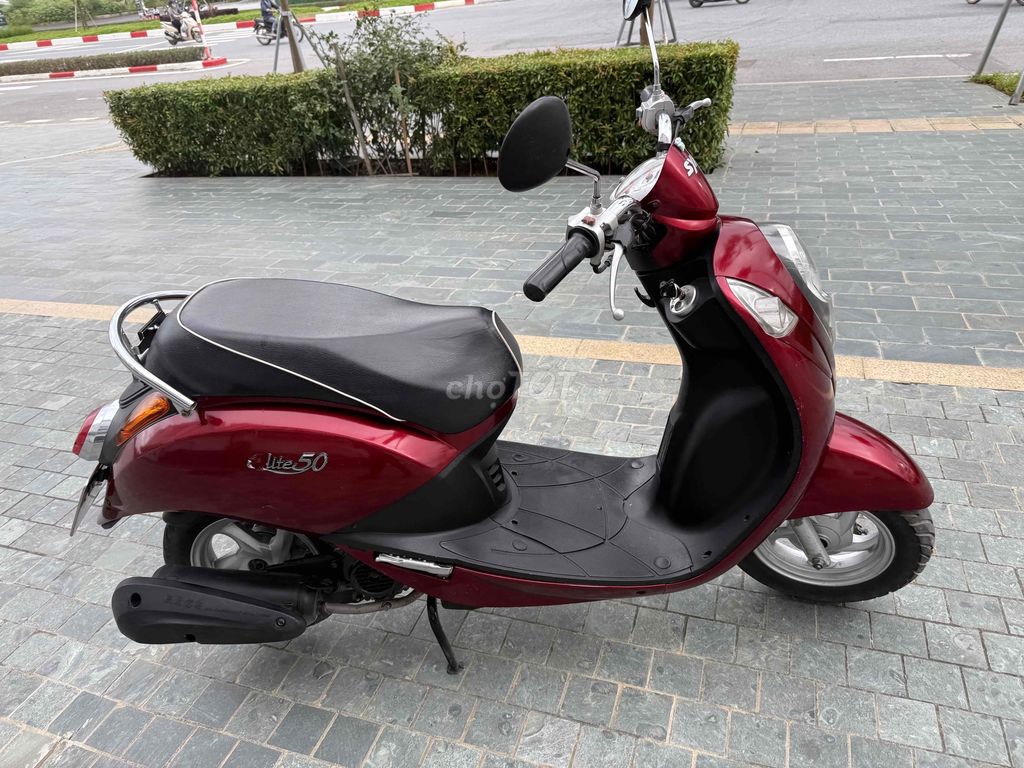 Bán SYM Elit 50cc học sinh không cần bằng lái. Mua bán Xe máy tại Quận Bắc Từ Liêm Hà Nội được đăng bởi Hữu Nhuận hình 2