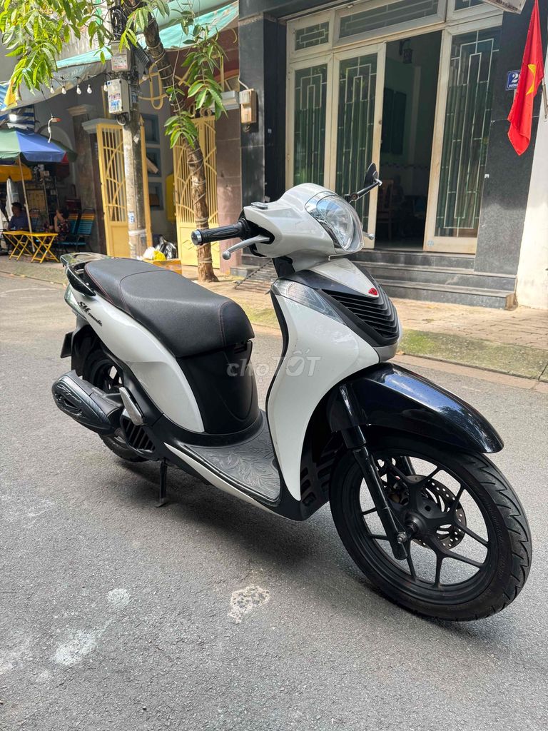 SH mode - 2019 - 9 chủ - BSTP - máy móc zin. Mua bán Xe máy tại Quận 7 Tp Hồ Chí Minh được đăng bởi Thanh Tung hình 1