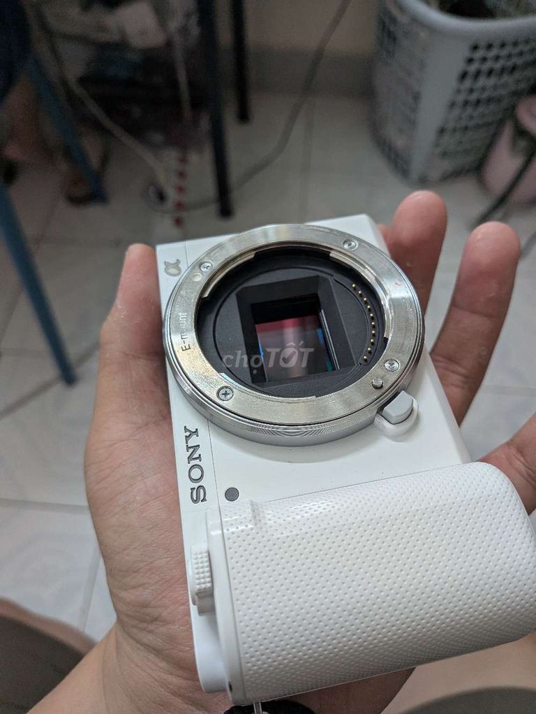 Máy ảnh Sony ZV-E10 Trắng. Mua bán Máy ảnh, Máy quay tại Quận Thanh Xuân Hà Nội được đăng bởi Tai Anh Nguyen hình 1