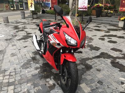 Honda CBR 150 2 Mắt Đỏ Đời 2018 Nhập Khẩu Thái Lan