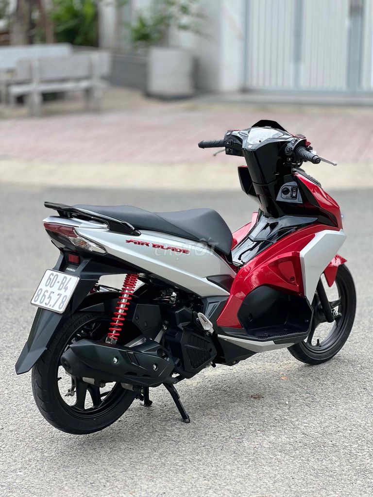 Airbalde 125 Bạc Đỏ Porsche 2019 Leng Keng Có Góp🎉. Mua bán Xe máy tại Thành phố Biên Hòa Đồng Nai được đăng bởi Xe Máy Phát Đồng hình 3