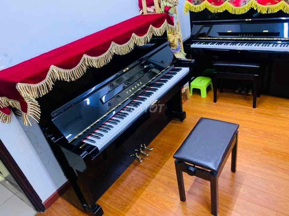 piano cơ yamaha u1vv