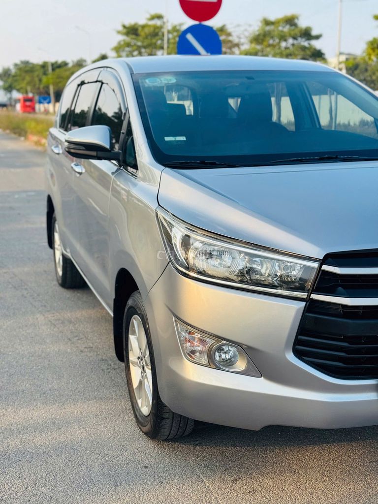 Toyota Innova 2018 photo 2