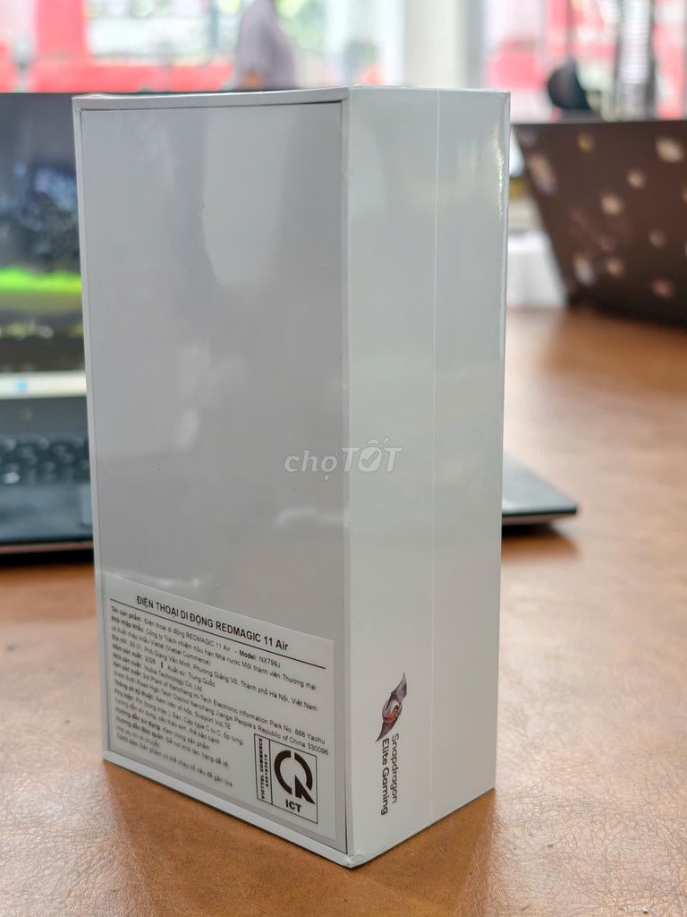 Nubia Red Magic 11 Air 5G 12-256gb chính hãng New . Mua bán Điện thoại tại Quận Đống Đa Hà Nội được đăng bởi Hn Store hình 1