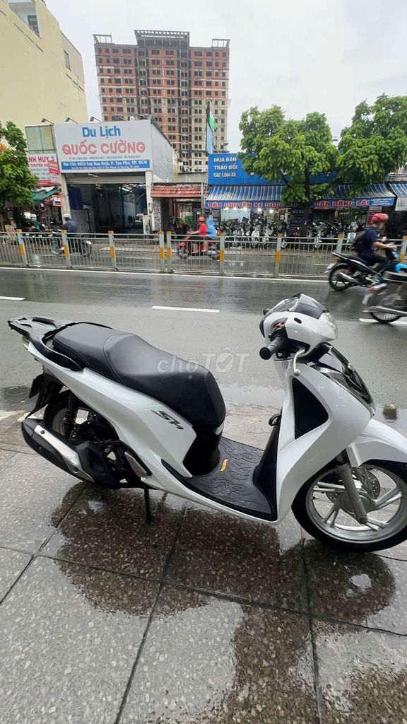 Хонда SH 125 2018 белая б/у