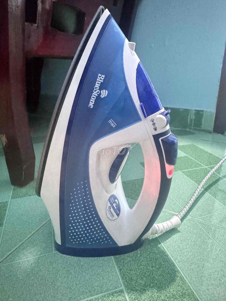 Bàn ủi hơi nước BlueStone Mới. Mua bán Nội thất, đồ gia dụng khác tại Thành phố Bà Rịa Bà Rịa - Vũng Tàu được đăng bởi Kim Nguyên hình 1