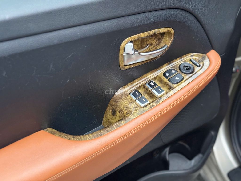 Kia Rondo 2.0 AT 2016. Mua bán Ô tô tại Quận Thanh Xuân Hà Nội được đăng bởi Nguyễn Tuấn Hoàng hình 7