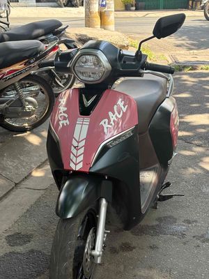 Xe máy điện VinFast Klara S2 2024 Đen, Hồng