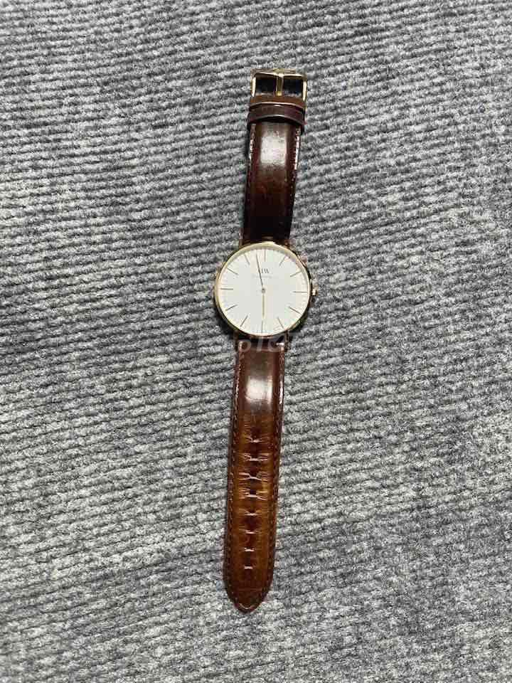 Đồng hồ Daniel Wellington Classic 40mm. Mua bán Đồng hồ tại Thành phố Cao Lãnh Đồng Tháp được đăng bởi Chill 2Hand hình 1