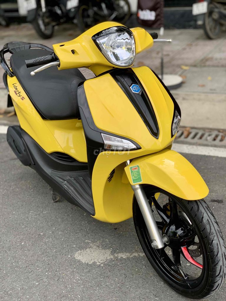 🔥Piaggio Liberty 125 ABS 2021 vàng chính chủ BSTP🔥. Mua bán Xe máy tại Thành phố Thủ Đức Tp Hồ Chí Minh được đăng bởi Khương Phan hình 4