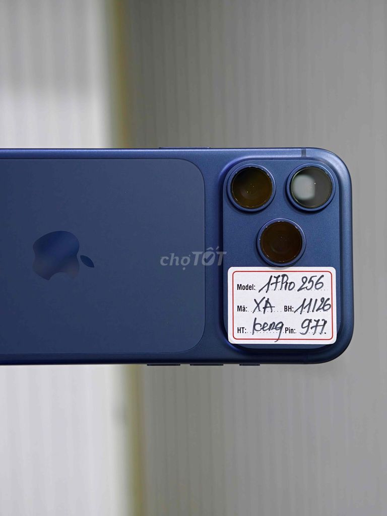 Apple iPhone 17 Pro 256GB Blue Likenew. Mua bán Điện thoại tại Quận Đống Đa Hà Nội được đăng bởi Quý Hoàng hình 1