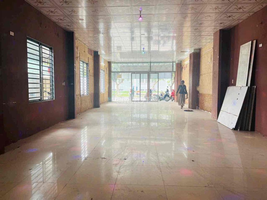 nhà MT Phan Khoang Đường 7m5 Kinh Doanh Buôn Bán Ok