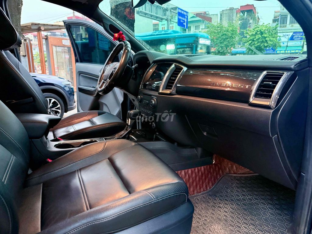 Ford Everest Titanium 4x2 Hà Nội. Mua bán Ô tô tại Quận Hoàng Mai Hà Nội được đăng bởi Phạm quang đồng hình 5