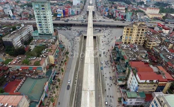 TOÀ VĂN PHÒNG MỚI + THANG MÁY NGÃ TƯ LÊ VĂN LƯƠNG - KHUẤT DUY TIẾN