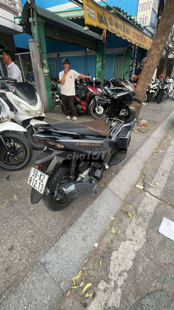 Honda air blade 160 ABS 2023 mới 90% Bstp chính ch. Mua bán Xe máy tại Quận Tân Phú Tp Hồ Chí Minh được đăng bởi Tuanduy hình 3