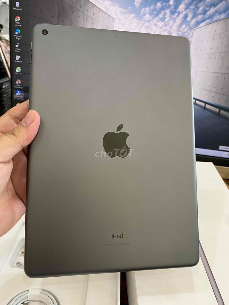 IPAD GEN 9 64GB BẢN WIFI FB SẠC 20W BH 11.2025