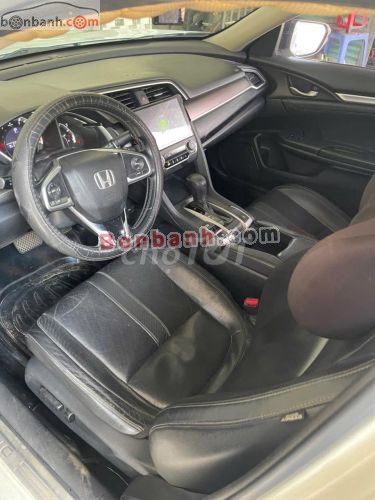 Honda Civic 1.5G Vtec Turbo 2018. Mua bán Ô tô tại Thành phố Thủ Dầu Một Bình Dương được đăng bởi Nguyễn quốc bảo hình 4