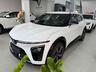 VinFast VF 7 Plus giảm sốc !!!!