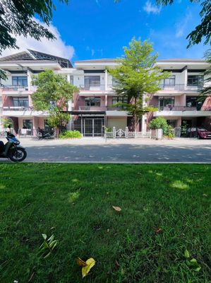 Vị Trí Đẹp Liền Kề Vinhomes Hóc Môn. Nhưng Giá Chỉ Bằng 1/5 VinHomes