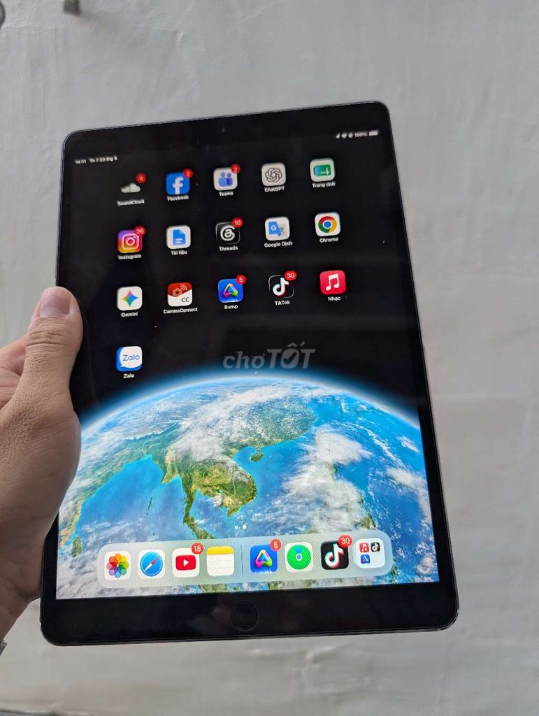 Apple iPad Pro 10.5 64GB 4G. Mua bán Máy tính bảng tại Quận Tân Phú Tp Hồ Chí Minh được đăng bởi Ngọc Duy  hình 1