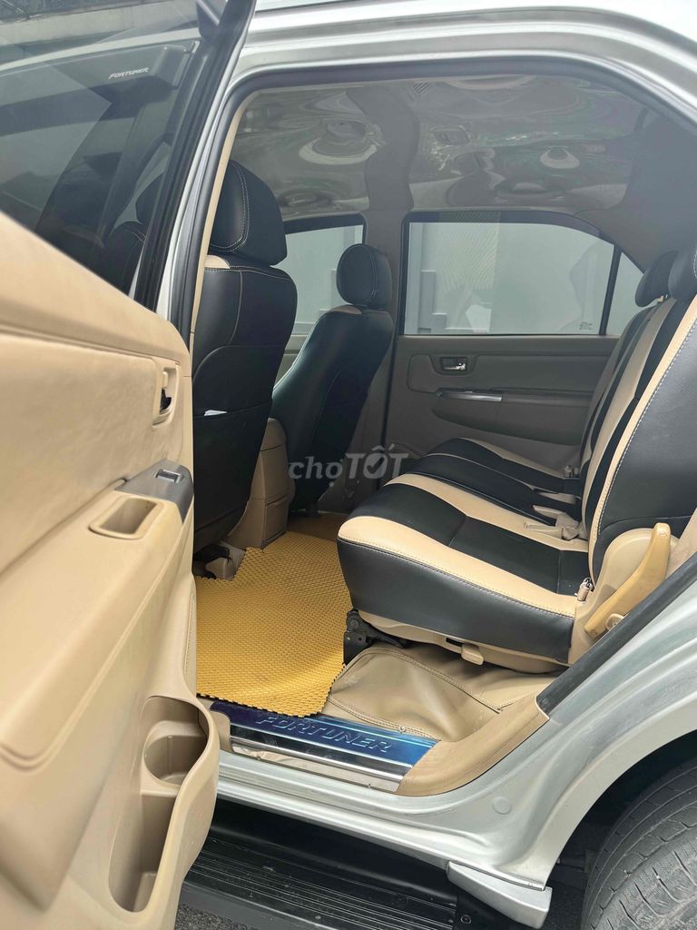 Toyota Fortuner 2011 2.5G 1 Chủ Từ Đầu Cần Bán. Mua bán Ô tô tại Huyện Hóc Môn Tp Hồ Chí Minh được đăng bởi Huy Phát hình 10