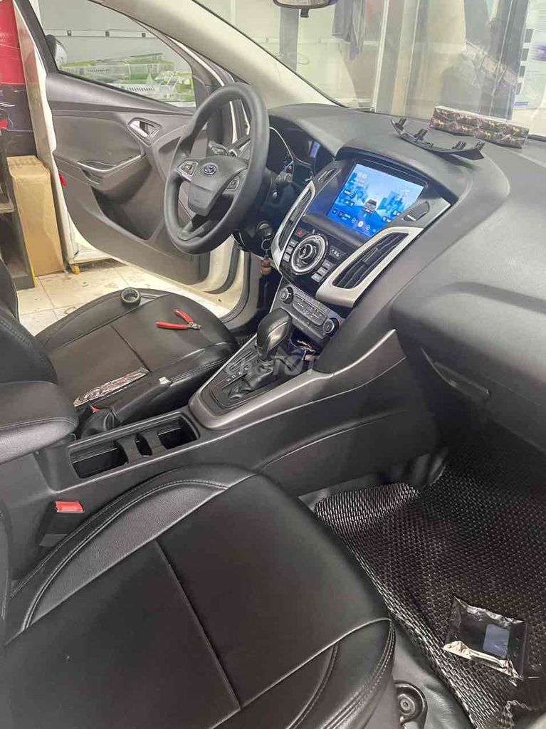 Ford Focus 2019 1.5L EcoBoost Trend (sedan) - 71 k. Mua bán Ô tô tại Thành phố Buôn Ma Thuột Đắk Lắk được đăng bởi Quang Nguyễn hình 4