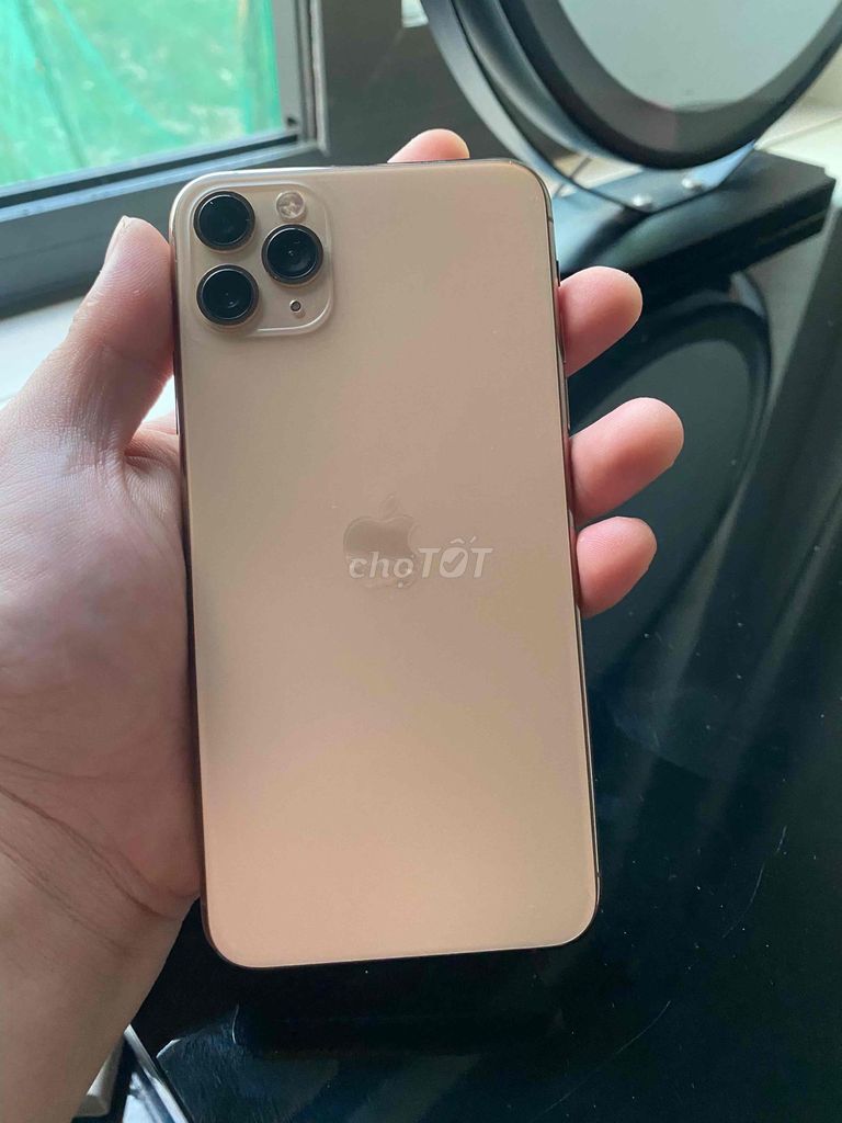 iPhone 11 Pro Max Vàng. Mua bán Điện thoại tại Huyện Phong Điền Thừa Thiên Huế được đăng bởi v hình 1