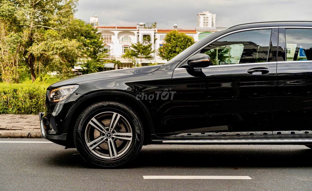 Mercedes Benz GLC 2021 200 - 55000 km. Mua bán Ô tô tại Thành phố Thủ Đức Tp Hồ Chí Minh được đăng bởi Trường Nguyễn Xe Sang hình 9