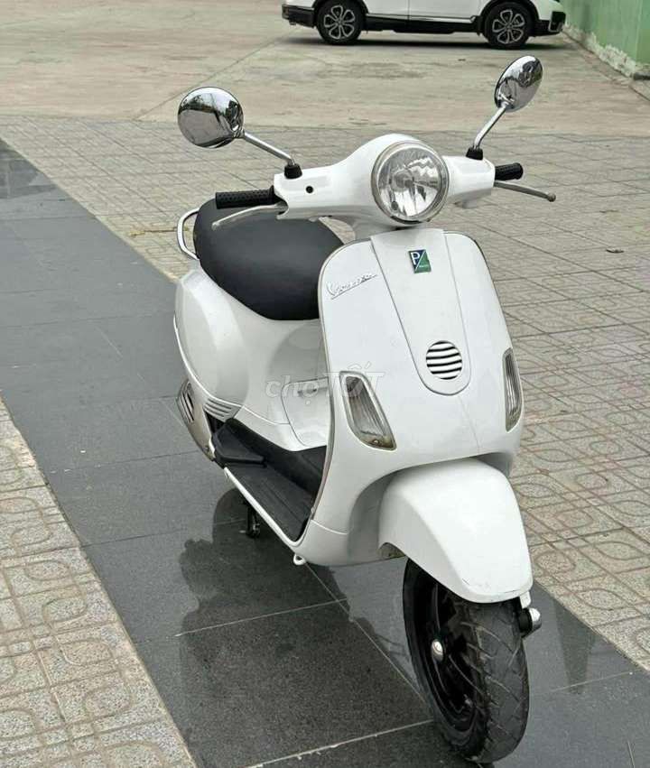 Vespa LX 2016 màu Trắng. Mua bán Xe máy tại Quận Cẩm Lệ Đà Nẵng được đăng bởi David Tèo hình 2